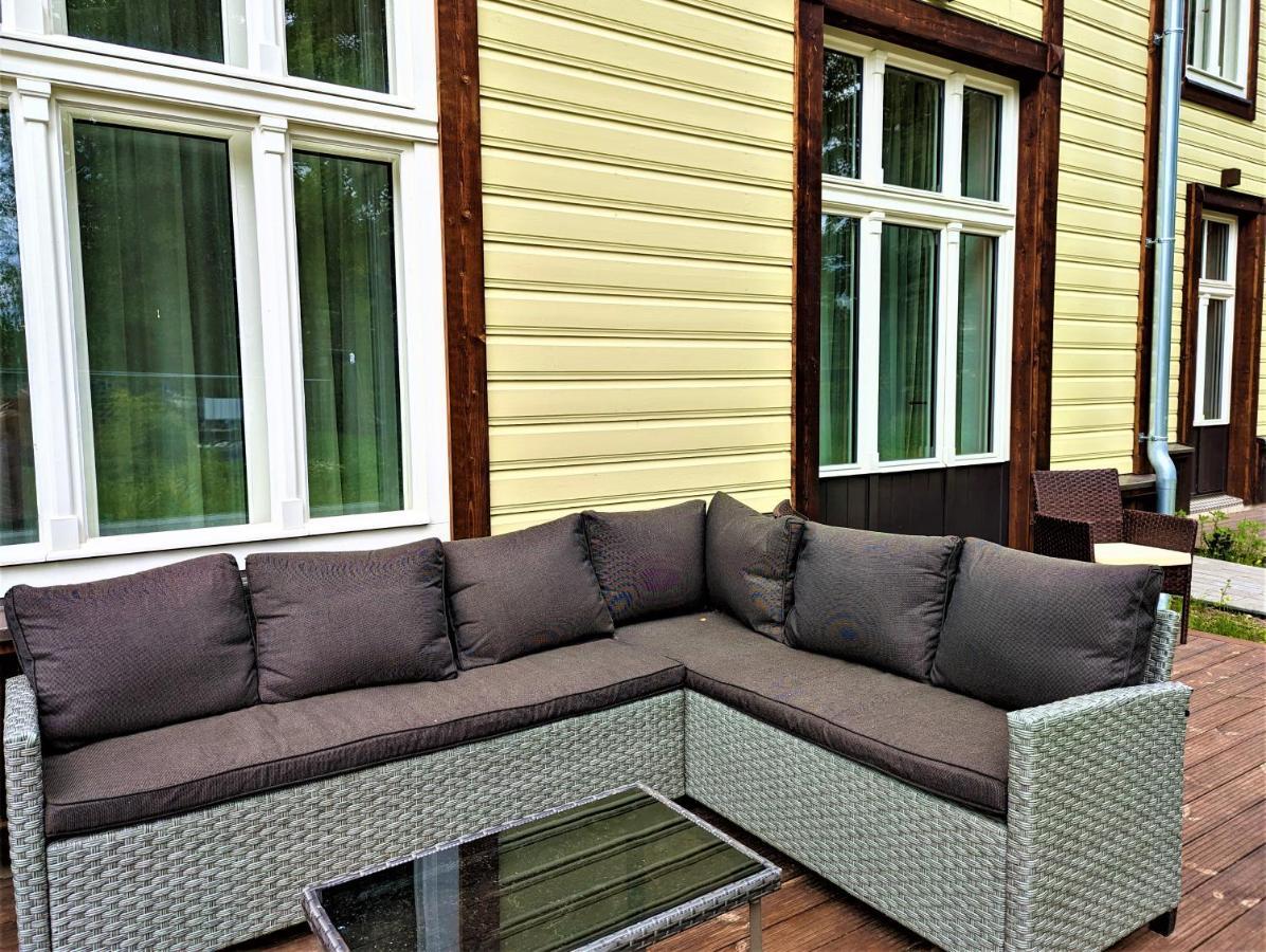 Emajoe Keeltekool Apartment Tartu Exterior foto